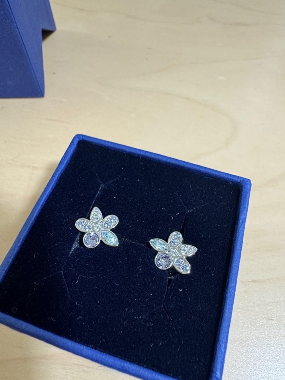 Swarovski Clear Crystal Flower Stud Earrings in Silver Tone - Picture 2 of 4